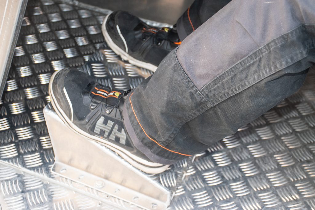 alukin-dp-650-fotstod-forarsida