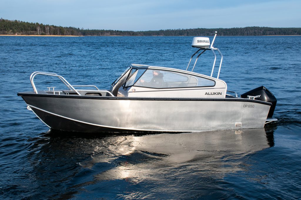 Alukin DP650 i sjön