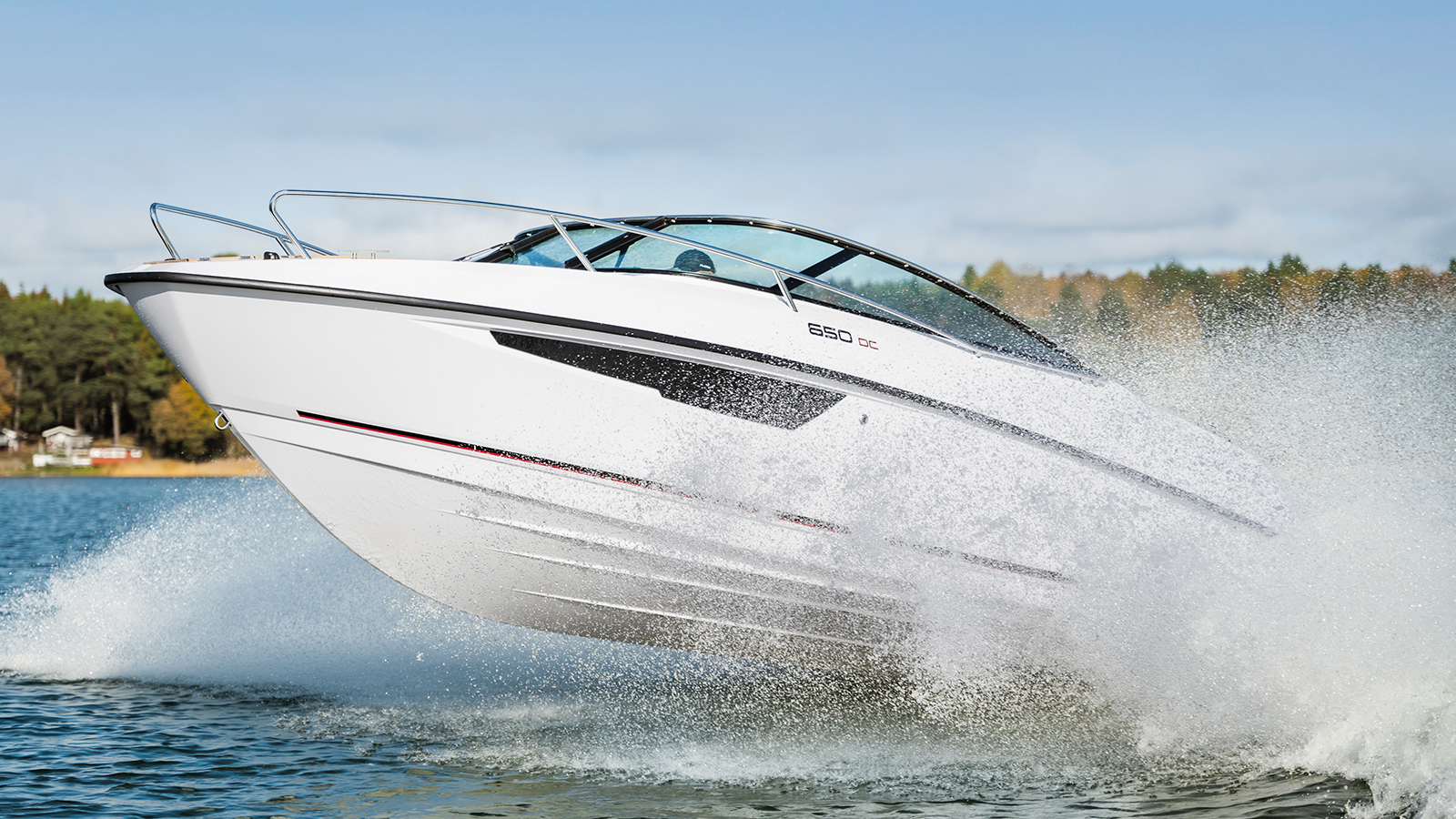 Flipper-650DC-speed-hull-design